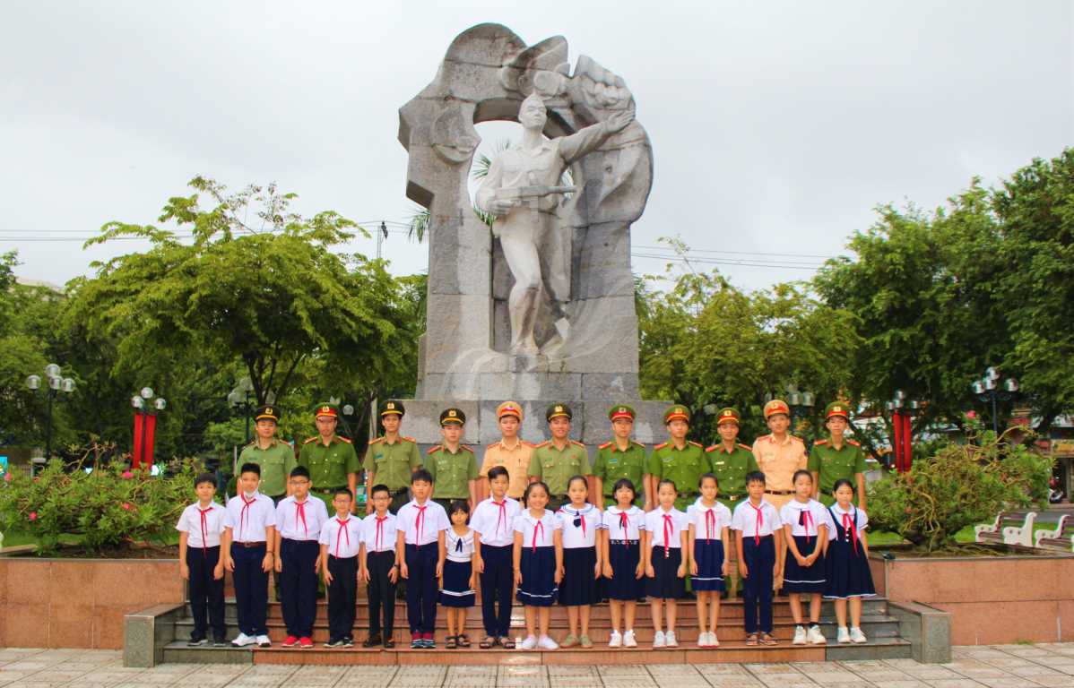 Sáng mãi ngọn lửa tinh thần Mặt trận Nha Trang - Khánh Hòa kháng chiến (23/10/1945 - 23/10/2022)